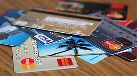 is it smart to have credit cards with same bank|can you get multiple credit cards.